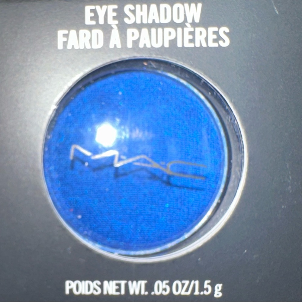 ** 1 LEFT** ๐๐ IN THE SHADOWS FROST a MAC EYE SHADOW. RETAIL $25. **NEW. - Picture 10 of 10